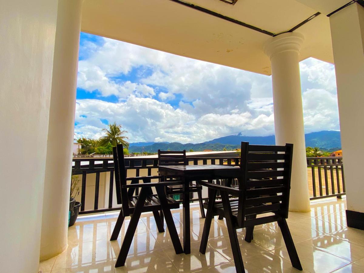 Suntara Vang Vieng Hotel Exterior photo