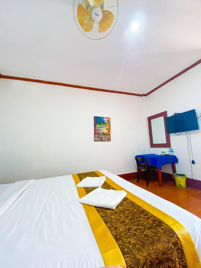 Suntara Vang Vieng Hotel Exterior photo